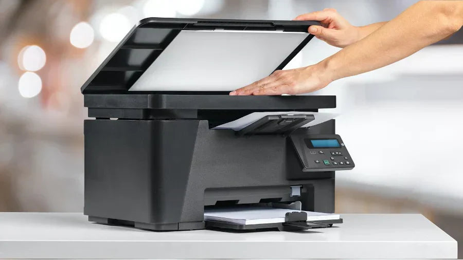 Comment choisir l’imprimante qui répond à tes besoins : jet d’encre ou laser?